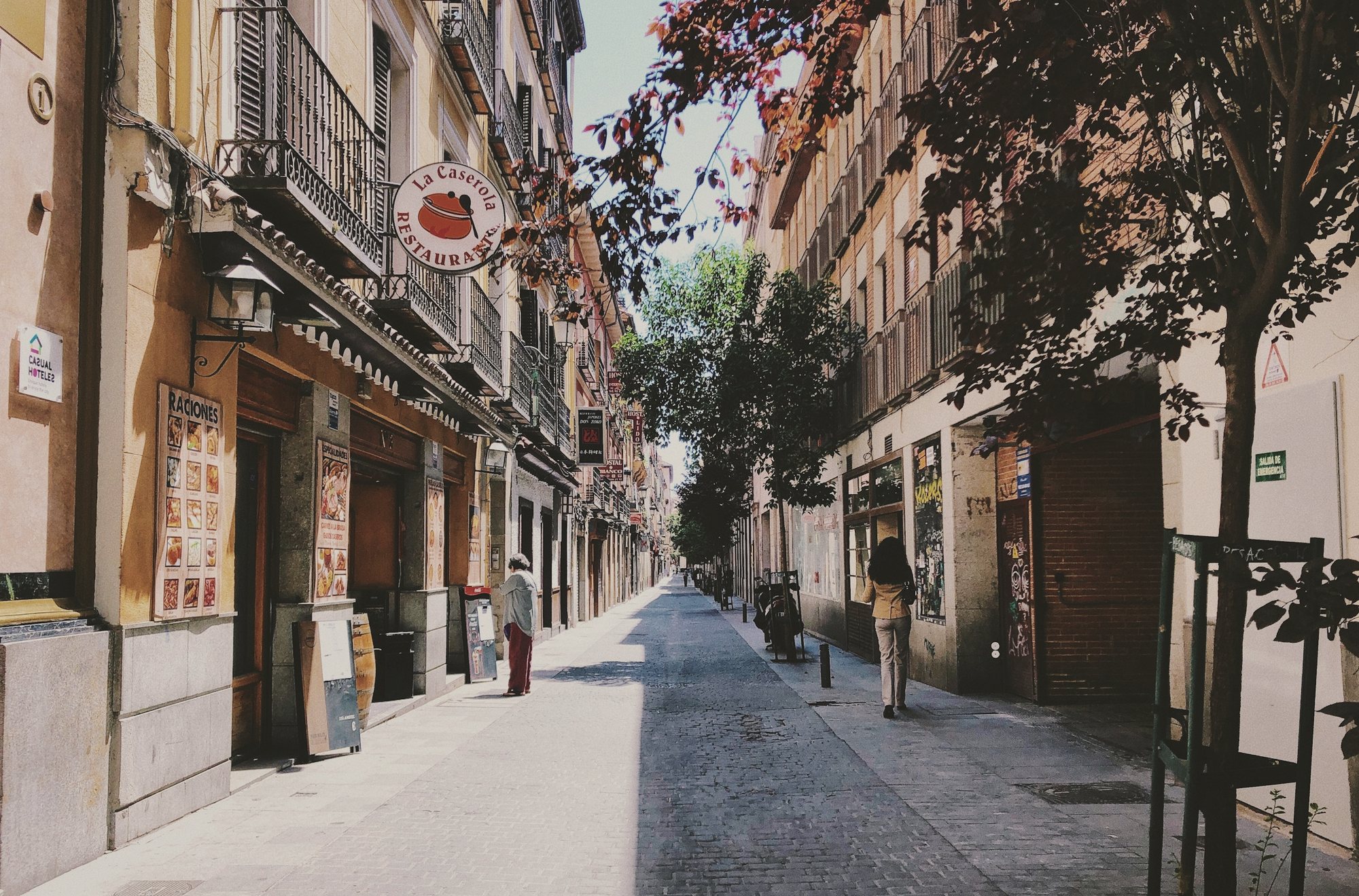 Calle arbolada del barrio de Salamanca en Vigo